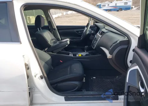 2016 Nissan Altima 2.5 S z USA, uszkodzony, nr VIN 1N4AL3AP1GN355514